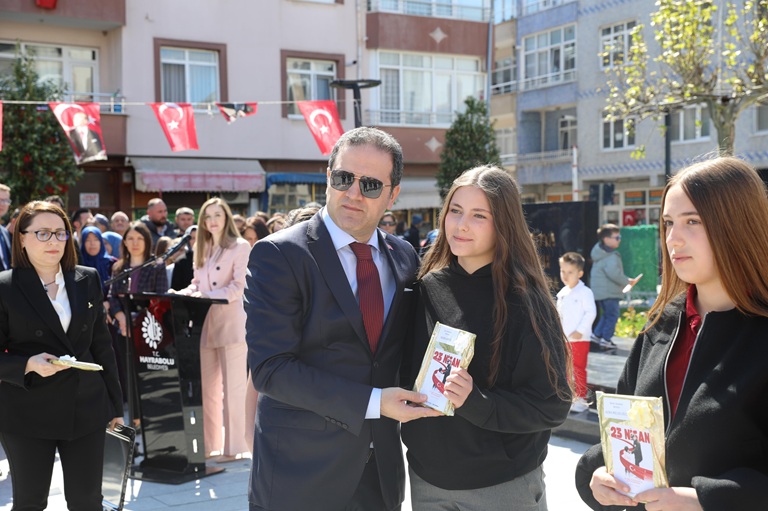 46 23 Nisan Ulusal Egemenlik ve Çocuk Bayramının 106. Yıldönümü İlçemizde Coşkuyla Kutlandı