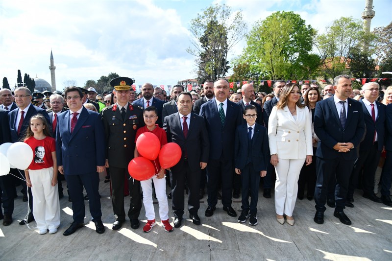WhatsApp-Image-2026_04_23-at-103739-_1_ 23 Nisan Ulusal Egemenlik ve Çocuk Bayramı Çelenk Sunma Töreni İle Başladı