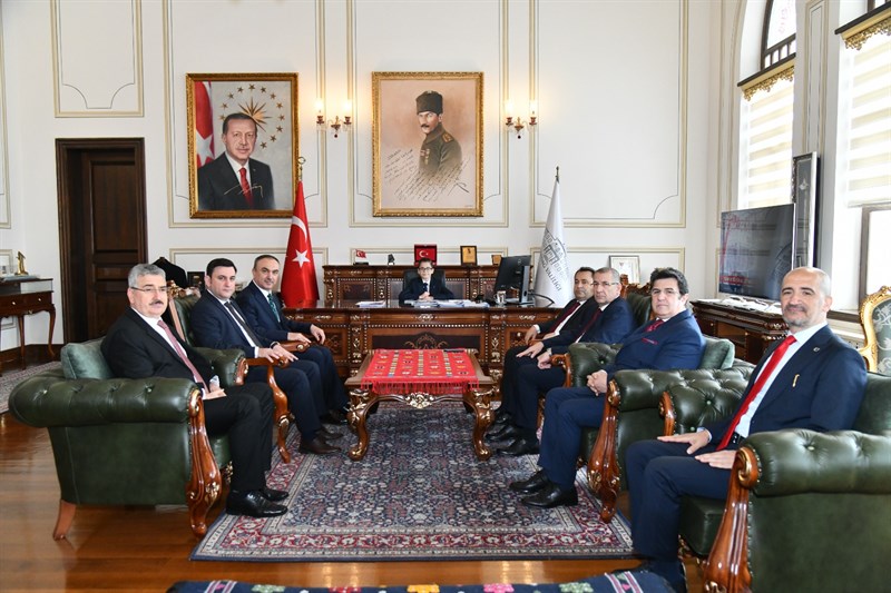 WhatsApp-Image-2026_04_23-at-104947-_2_ 23 Nisan Ulusal Egemenlik ve Çocuk Bayramı’nda Deniz Koşar Temsili Vali Oldu