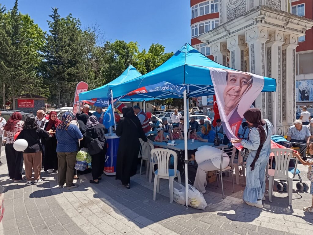 WhatsApp-Image-2026-06-28-at-18.56.18-1024x771 Saadet Partisi Kapaklı Teşkilatından Aşure İkramı