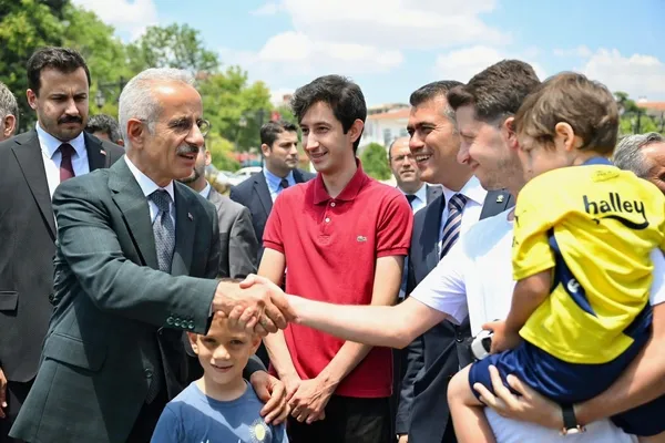 0x0-bakan-uraloglu-tekirdagda-1783084737203 Bakan Abdulkadir Uraloğlu Tekirdağ'da: "Halkalı-Kapıkule Hızlı Tren Projesi Tekirdağ'ı Lojistik Üs Yapacak"