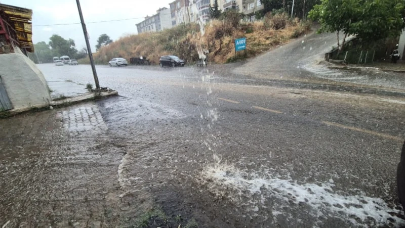 6a48d720054bd942__w1200xh676 Tekirdağ'da Sağanak Hayatı Olumsuz Etkiledi: Yollar Göle Döndü, Altyapı Yine Sınıfta Kaldı