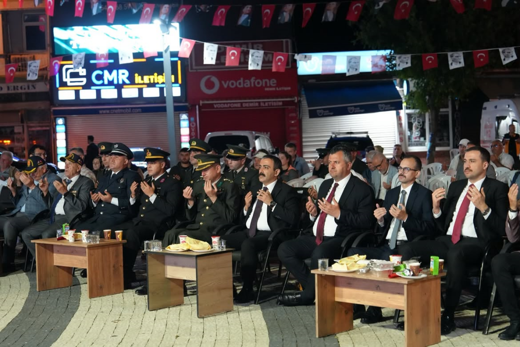 Adsizjkj-1024x683 Saray’da 15 Temmuz Demokrasi ve Milli Birlik Günü Coşkuyla Anıldı