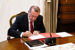 gece-yarisi-cok-sayida-atama_20104191_89