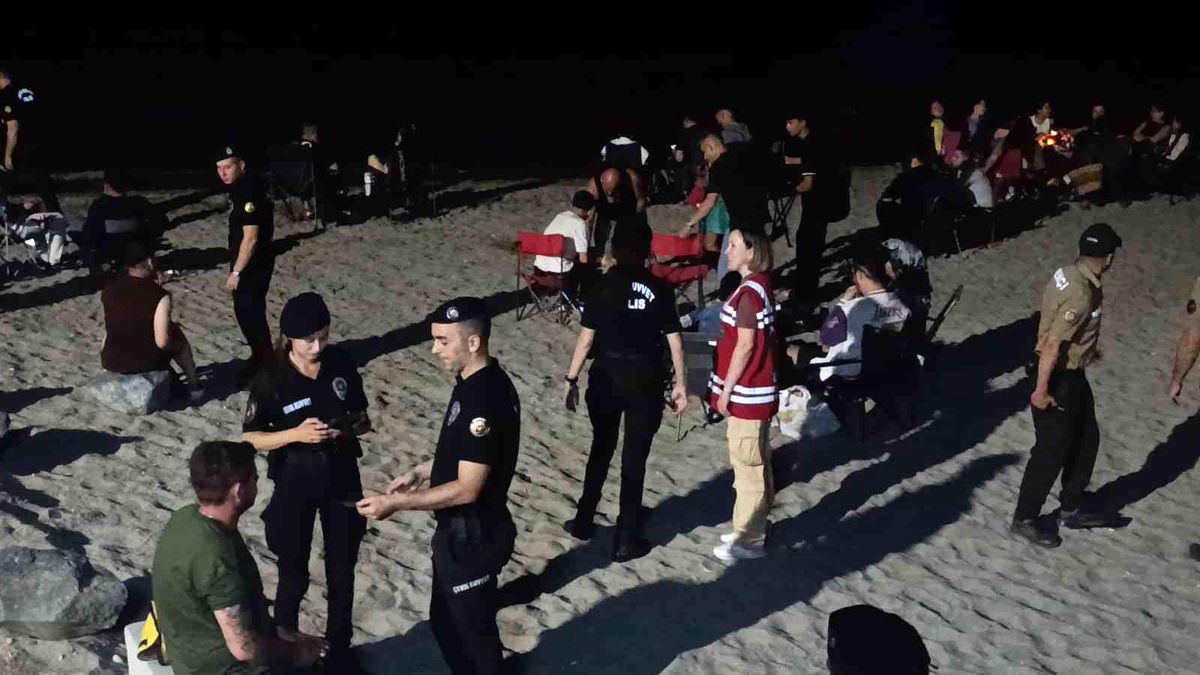 tekirdag-emniyeti-nden-sahilde-huzuru-birlikt-20014074_amp