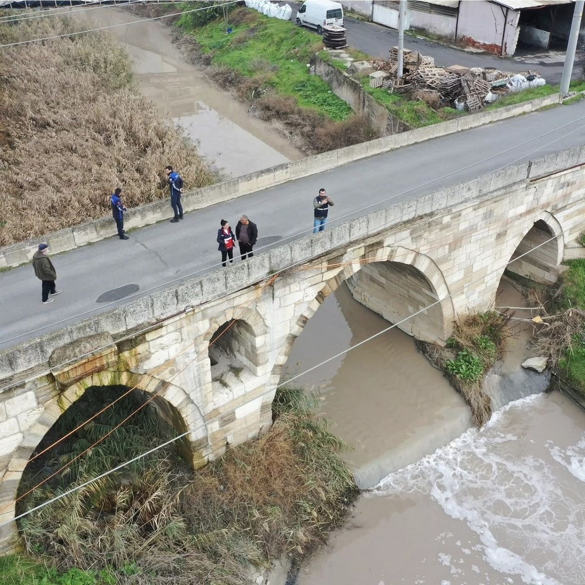 tekirdag-da-cevreyi-kirleten-isletmelere-4-8-2-20112396_amp (1)