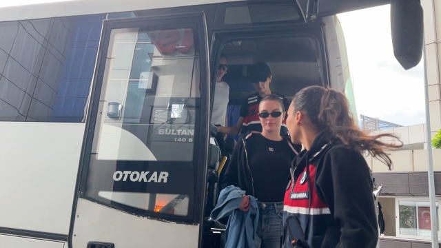 gozaltindaki-unlulerden-ilk-go-17818659-9124_1_m Gözaltındaki Ünlülerden İlk Görüntüler: Sağlık Kontrolünden Geçirildiler