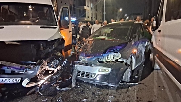 tekirdag-cerkezkoy-de-arac-minibusle-carpisti-20259845_amp