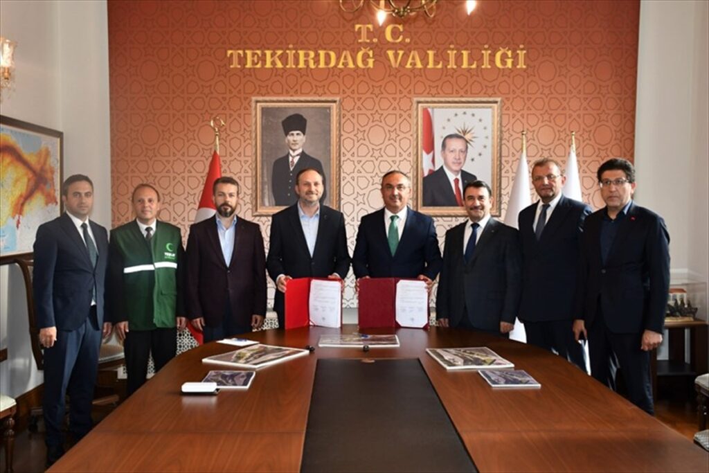 tekirdag-da-yesilay-kampusu-protokolu-imzalan-2-20245060_amp